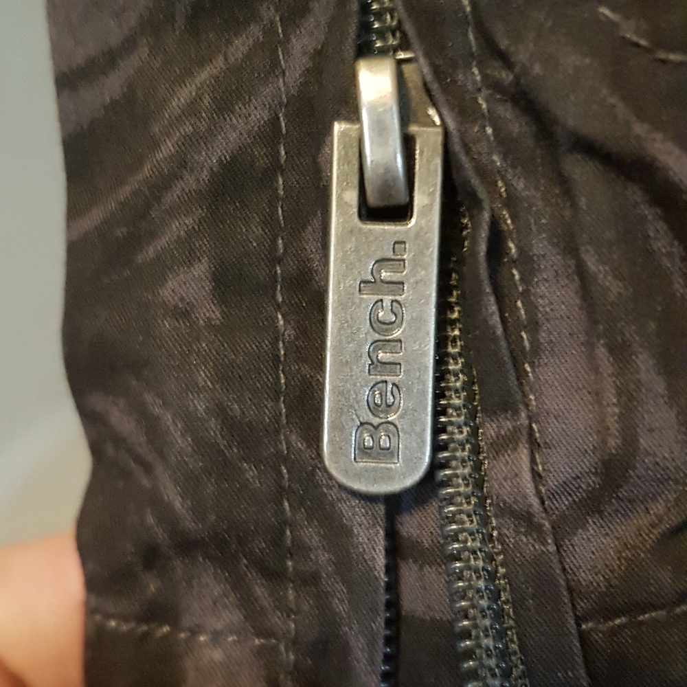 Bench Jacket - Picture 4 of 14